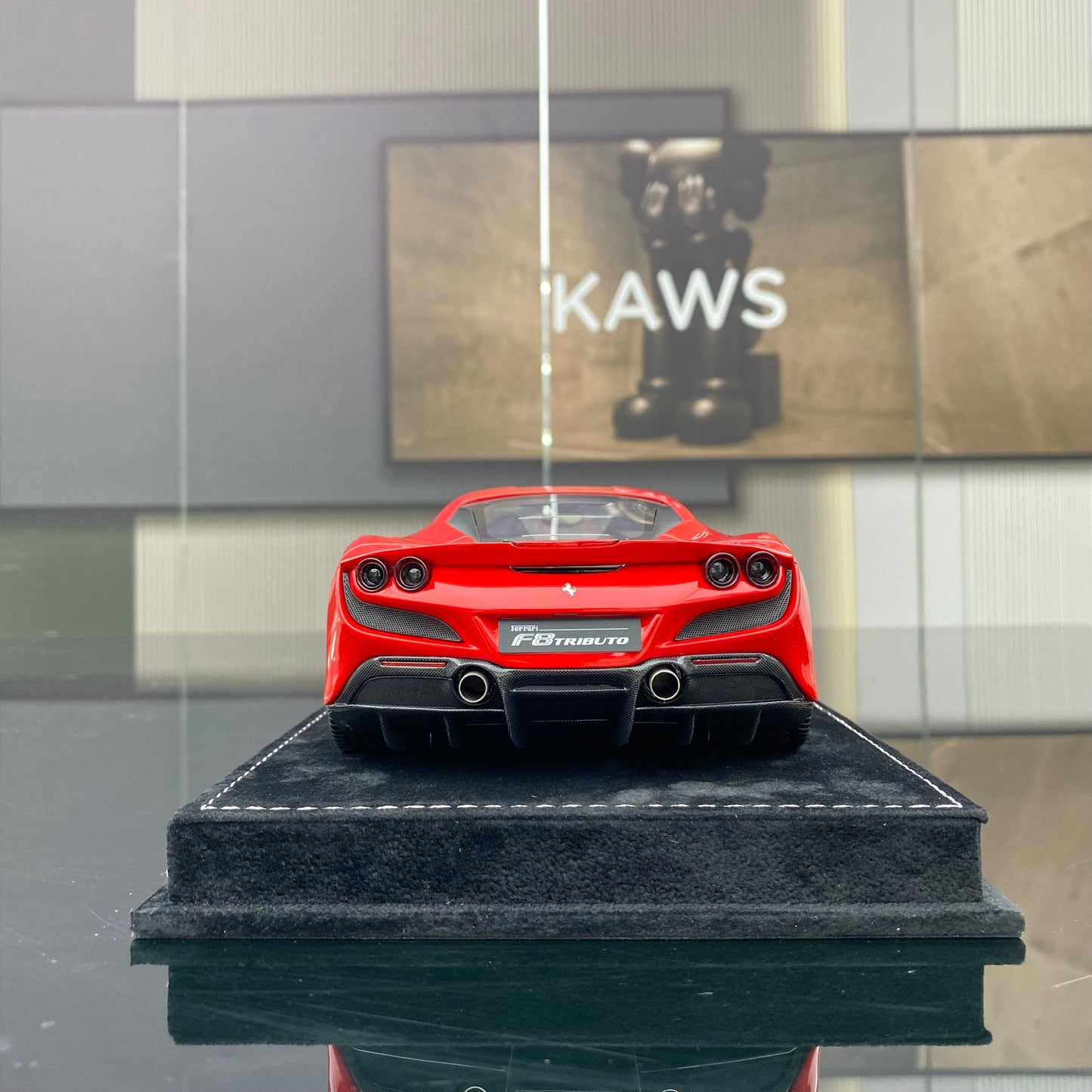 Adorno de coche Ferrari F8 Standard Red de edición limitada, modelo HH 1/18