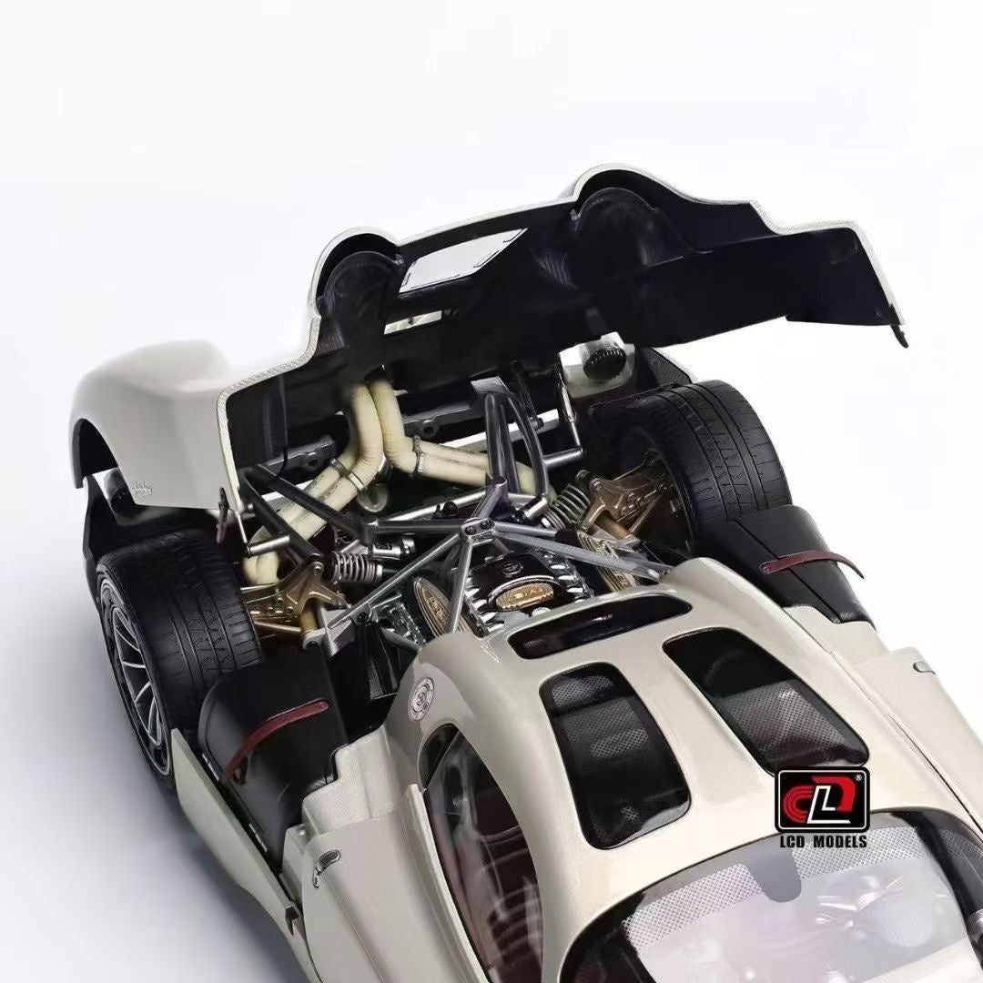 LCD 1/18 Pagani Utopia Alloy Fully Opening Car Model Ornament