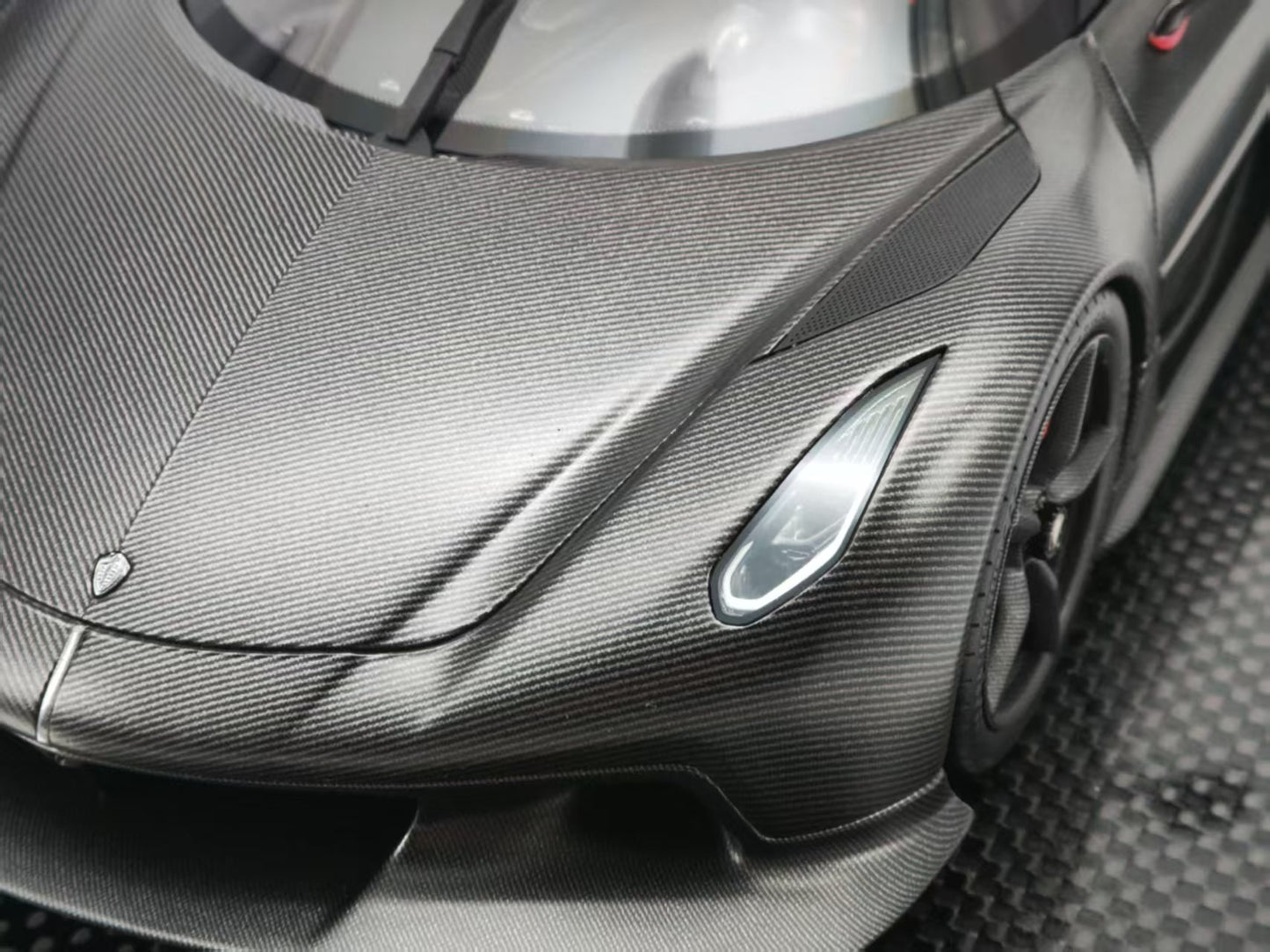 FA 1/18 Koenigsegg Jesko Absolut Carbon Black Resin Model Car