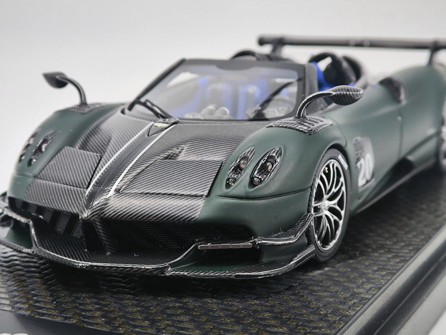 BBR 1/43 Pagani Huaya BC Convertible Simulation Car Model