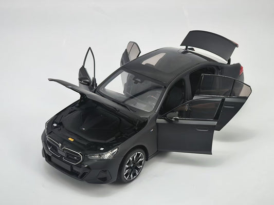 Minichamps 1/18 BMW I5 M50 Alloy Car Model 110023401