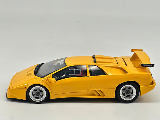 GT Spirit 1/18 Lamborghini Diablo Jota Corsa Yellow Simulated Car Model