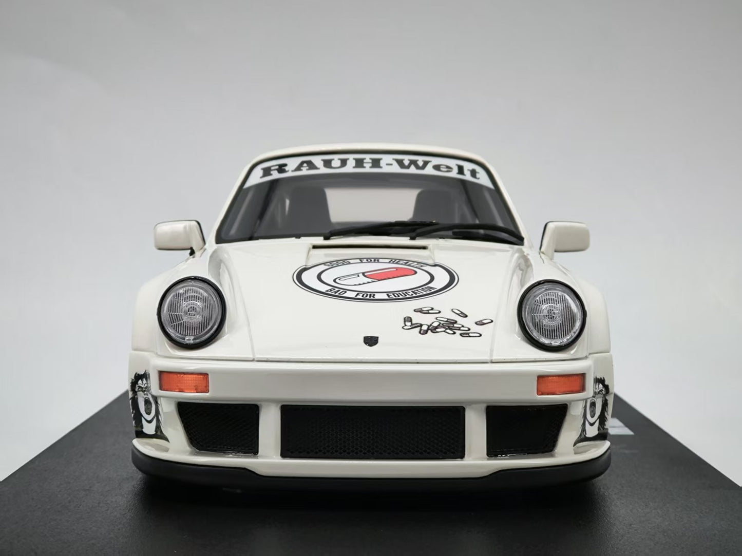 GT SPIRIT 1/18 Porsche AKIRA Resin Car Model