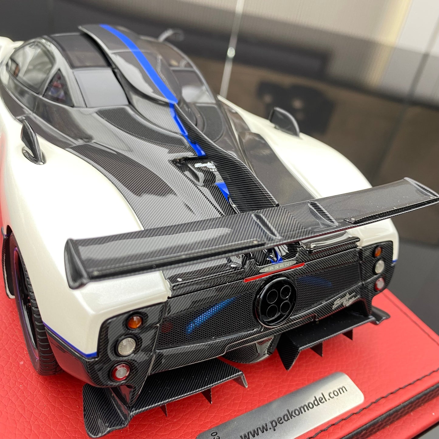 PEAKO 1/18 Pagani Zonda Riviera white limited edition car model ornament
