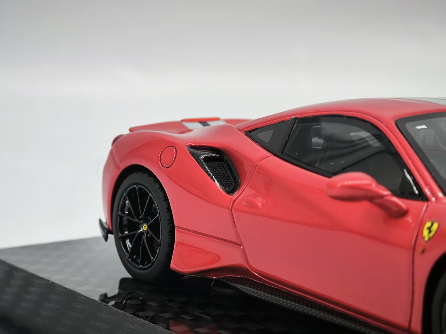 BBR 1/43 Ferrari 488 Pista Metallic Red Resin Model SUMS001A