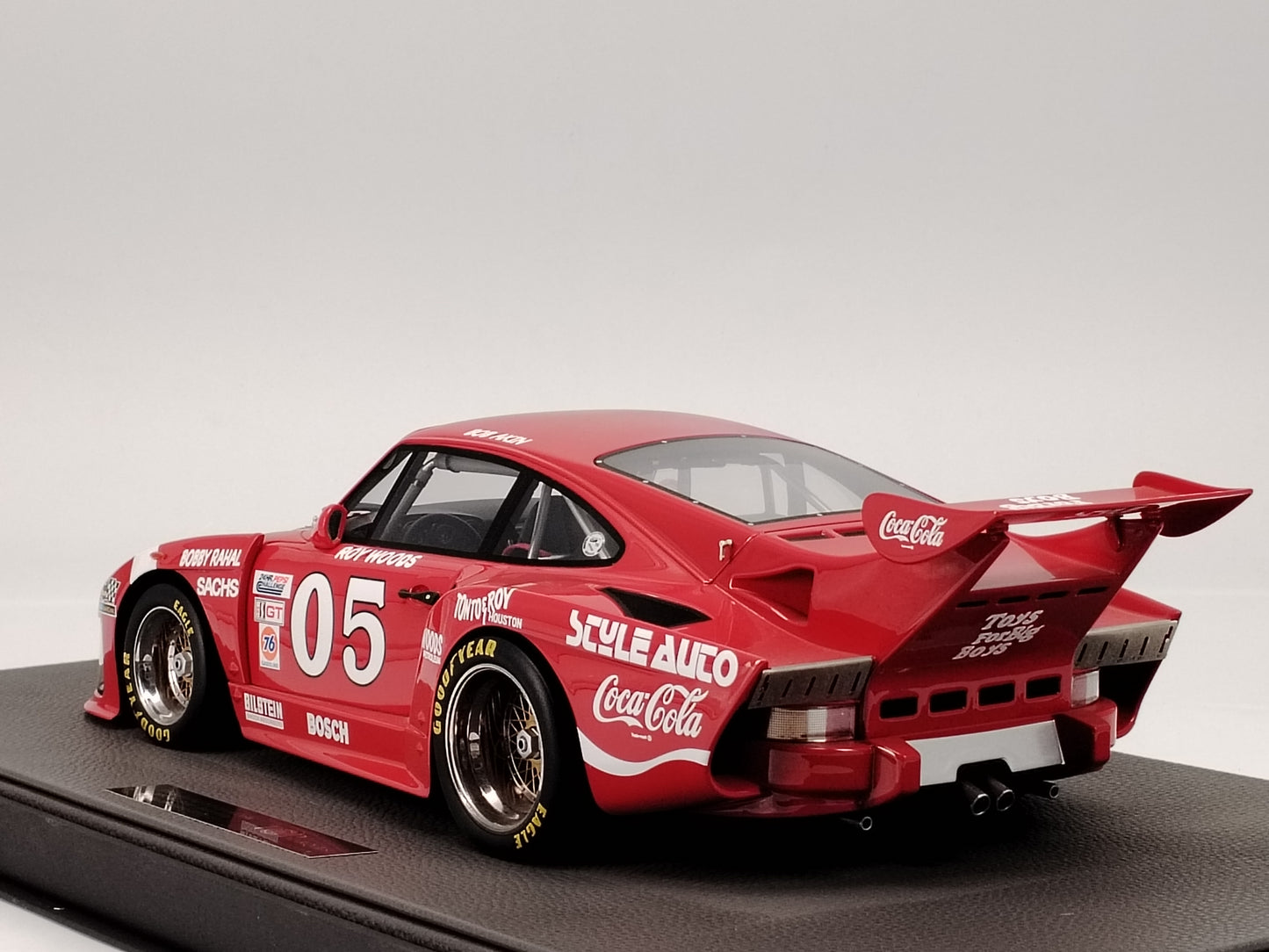 Top Marques 1/12 Porsche 935 K3 Apple Simulation Model Car