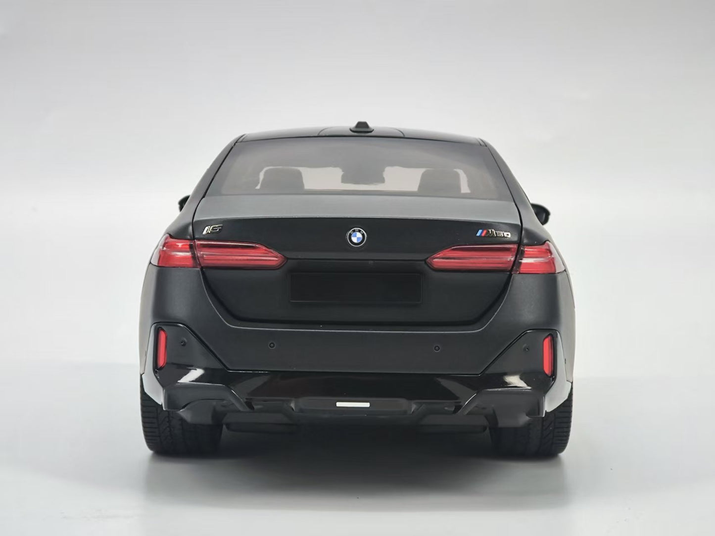 Minichamps 1/18 BMW I5 M50 Alloy Car Model 110023401