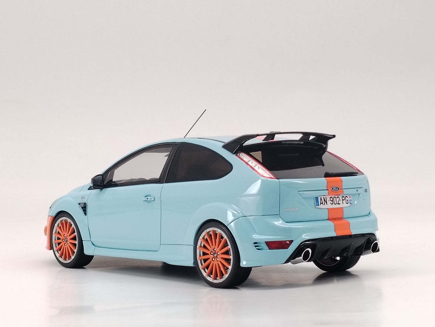 OTTO 1/18 Ford FOCUS MK2 RS LE MANS Orange Stripe Simulation Car Model Ornaments