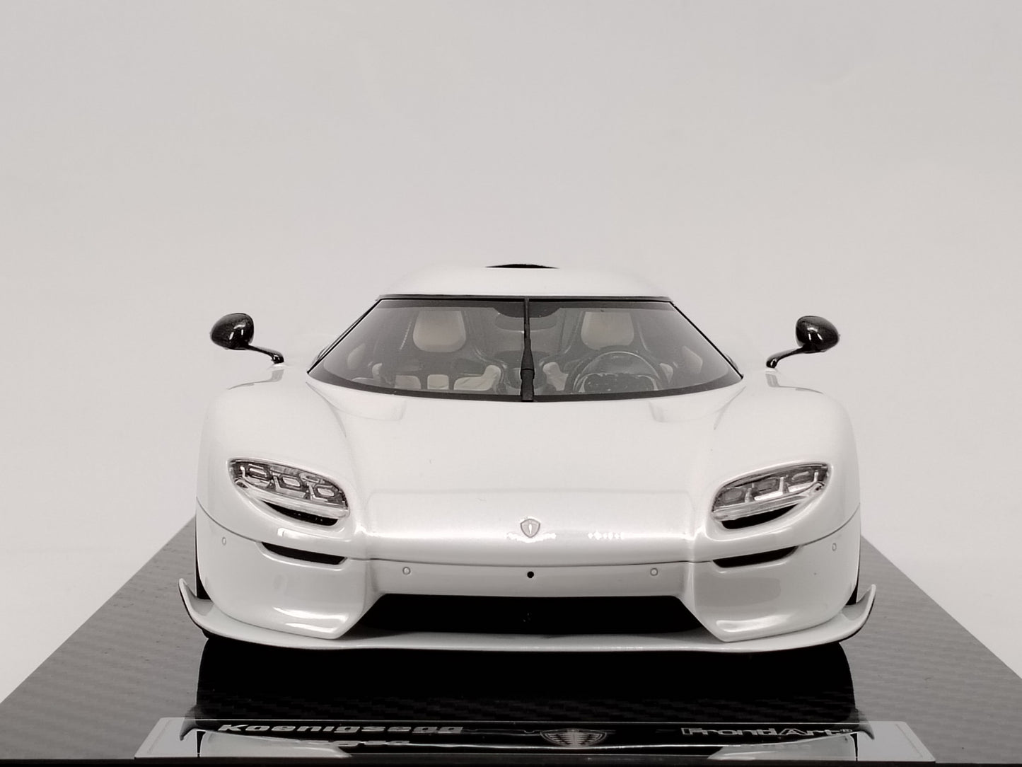 FRONTIART 1/18 Koenigsegg CC850 White Model Car