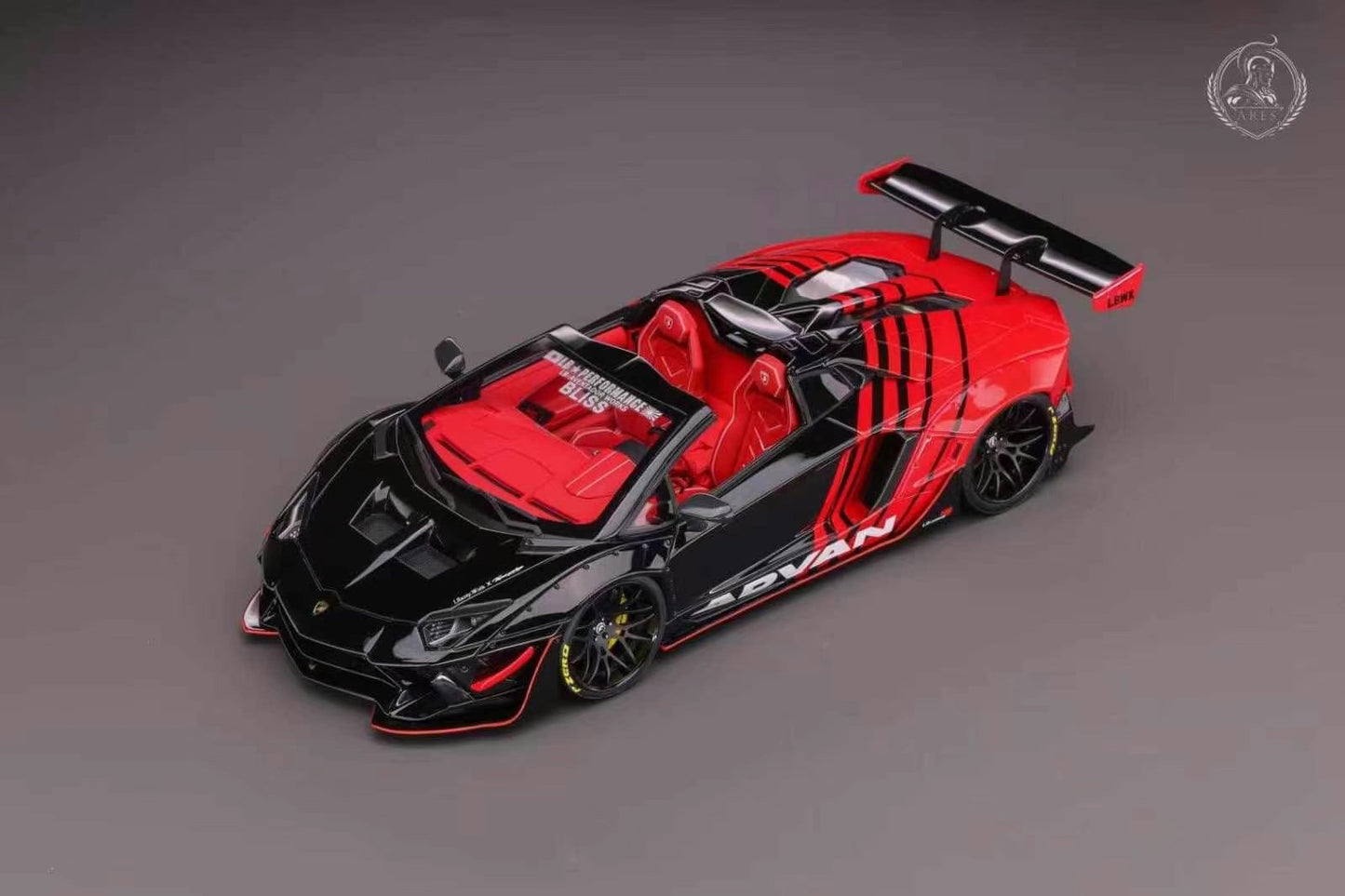 pre-sell ARES MODEL 1/18 Lamborghini Aventad 2.0 Roadster limited edition car model