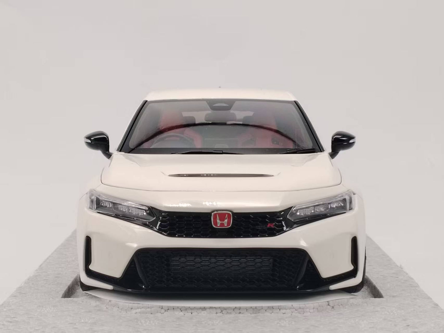 MOTORHELIX 1/18 Honda Civic TYPE R (FL5) Championship White All-Opening Alloy Car Model