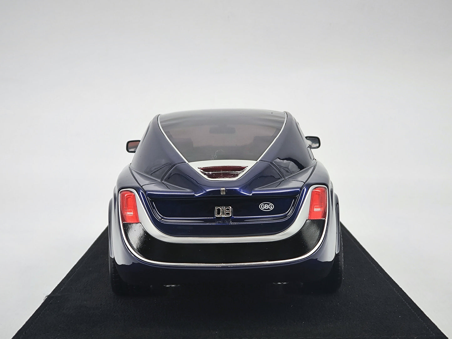 AutoBarn 1/18 Rolls-Royce Sweptail Metallic Blue Simulation Car Model Ornaments