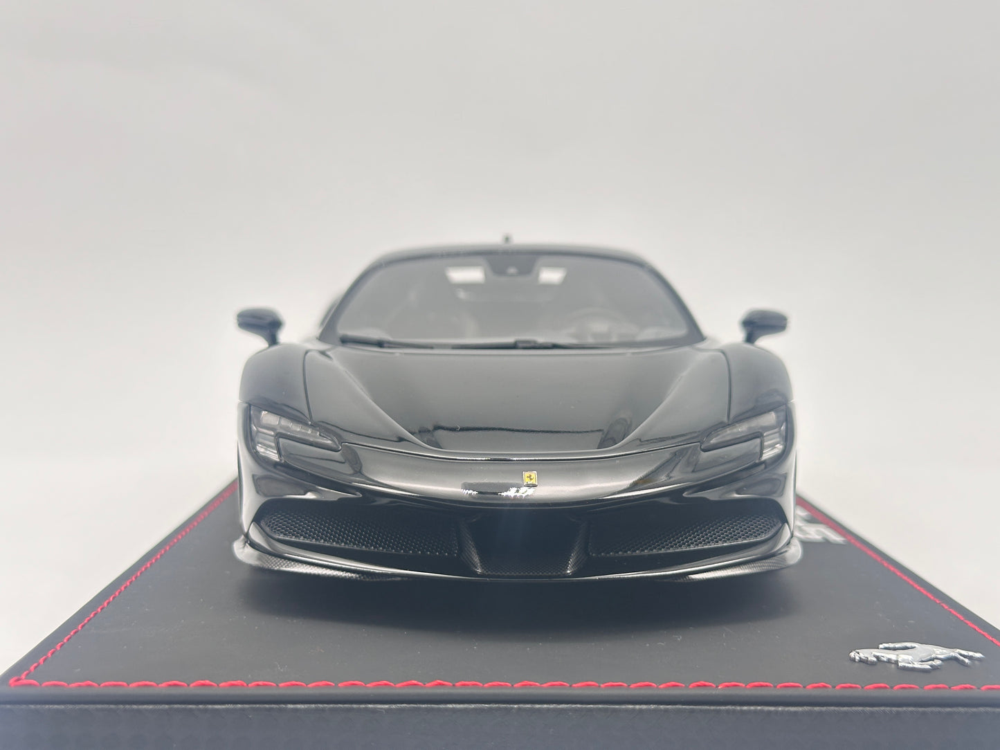 BBR 1/18 Ferrari SF90 Stradale Leather Base Brilliant Daytona Black Simulated Car Model