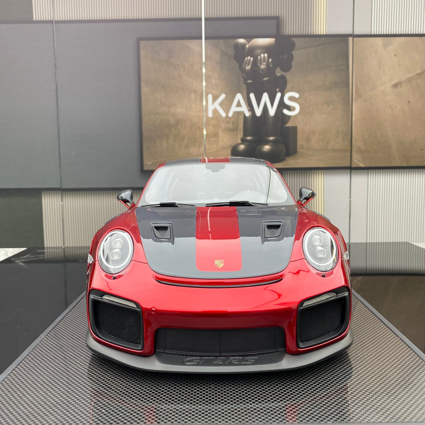 DM 1/8 Porsche 911 GT2RS trendy collectible ornaments simulation car model