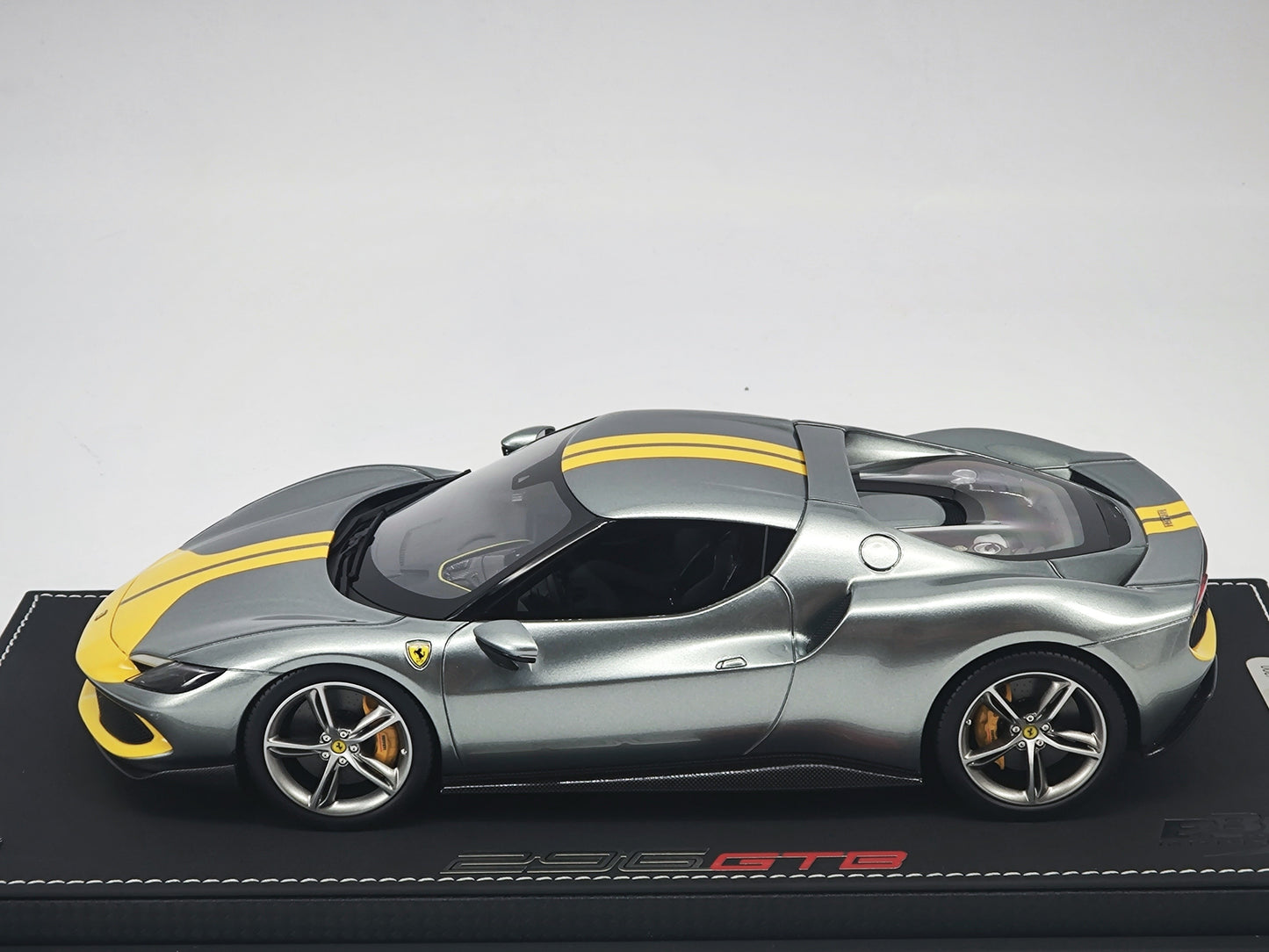 BBR 1/18 Ferrari 296 Limited Edition Car Model Ornaments