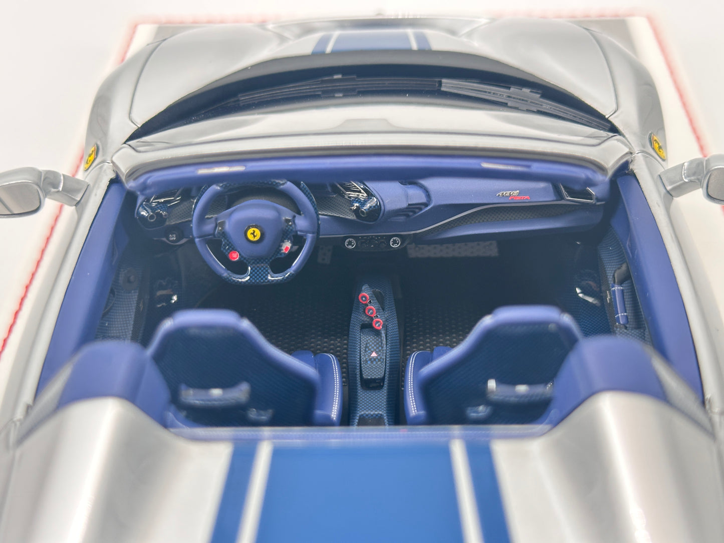 DM 1/18 Ferrari 488 Pista Spider White Base with Metallic Silver/Blue Decals Simulated Car Model FPC015A