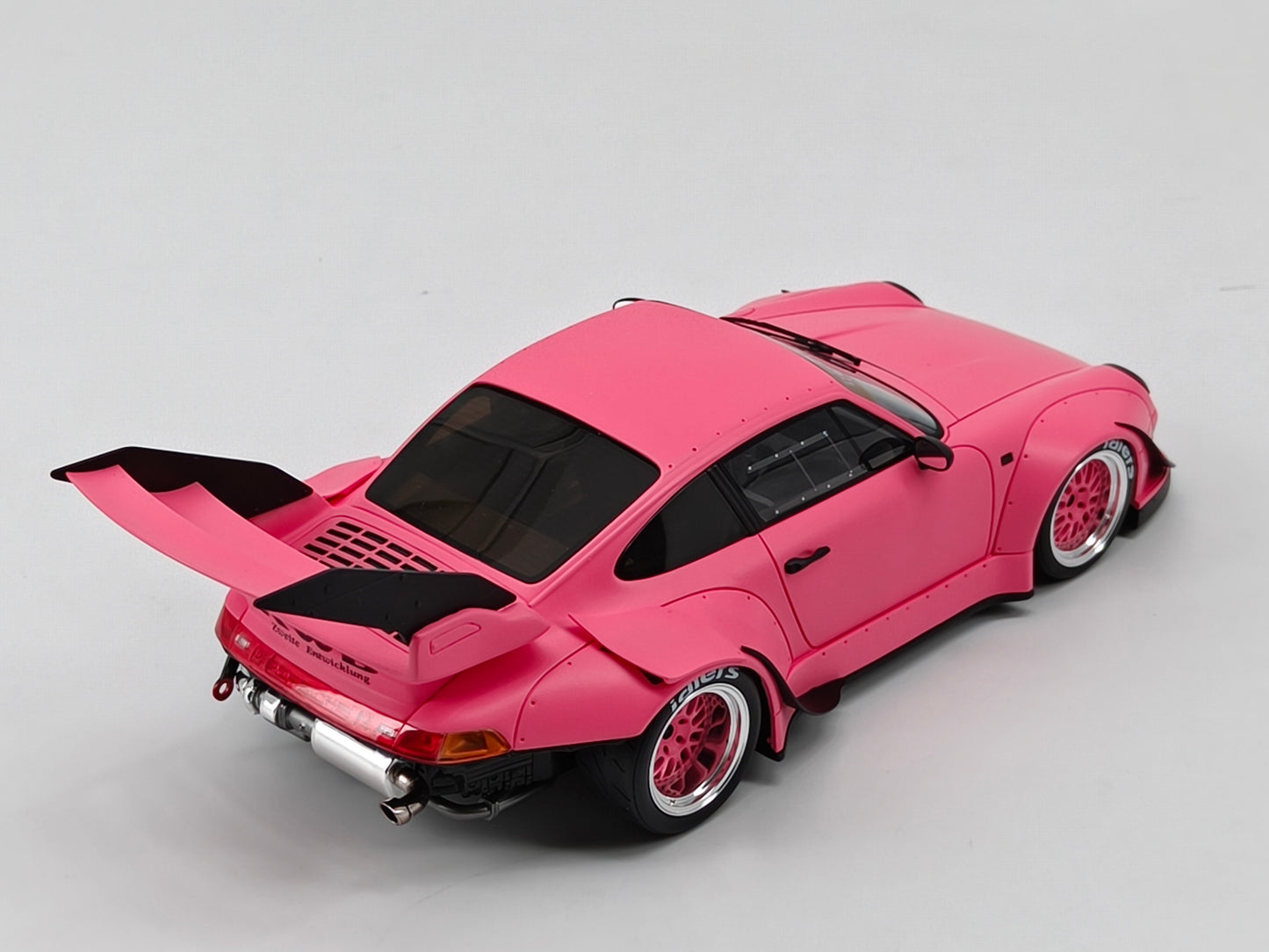 GT Spirit 1/18 Porsche RWB 993 High Tail Matte Powder Simulation Car Model Ornaments