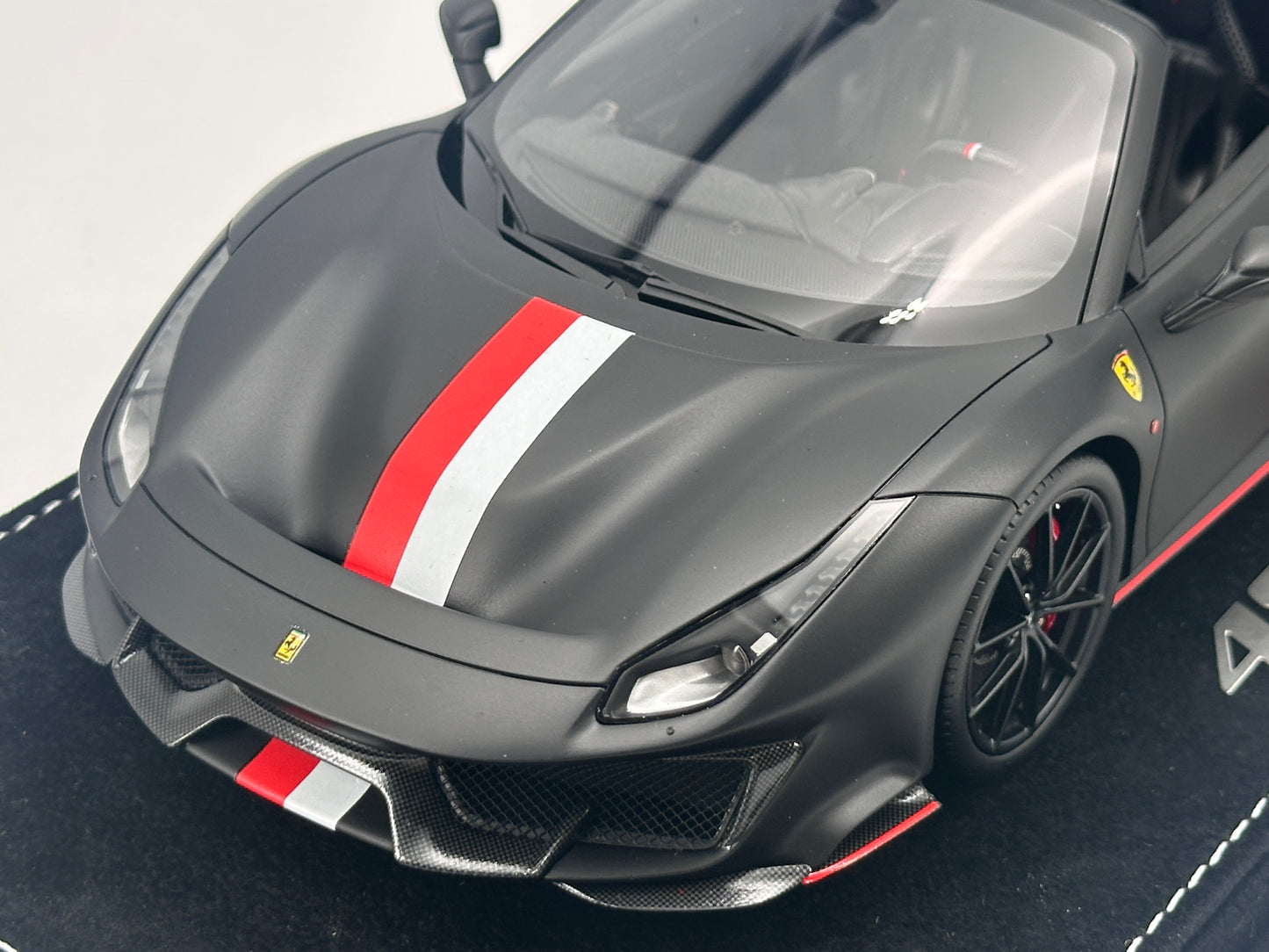 BBR 1/18 Ferrari 488 Pista Spider Red and White Decals, Matte Black Resin High-end Model