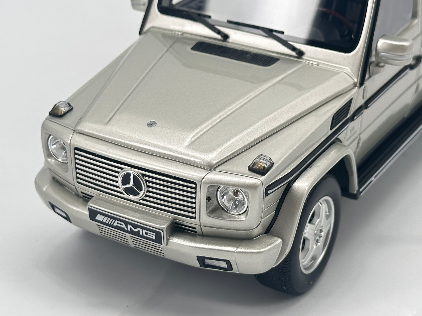 OTTO 1/18 Mercedes-Benz G-CLASS 55AMG Iridium Silver Resin Model