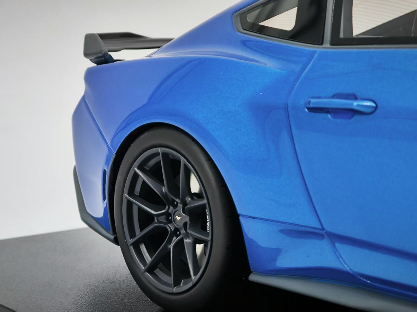 Topspeed 1/18 Ford Mustang Blue Resin Car Model TS0552