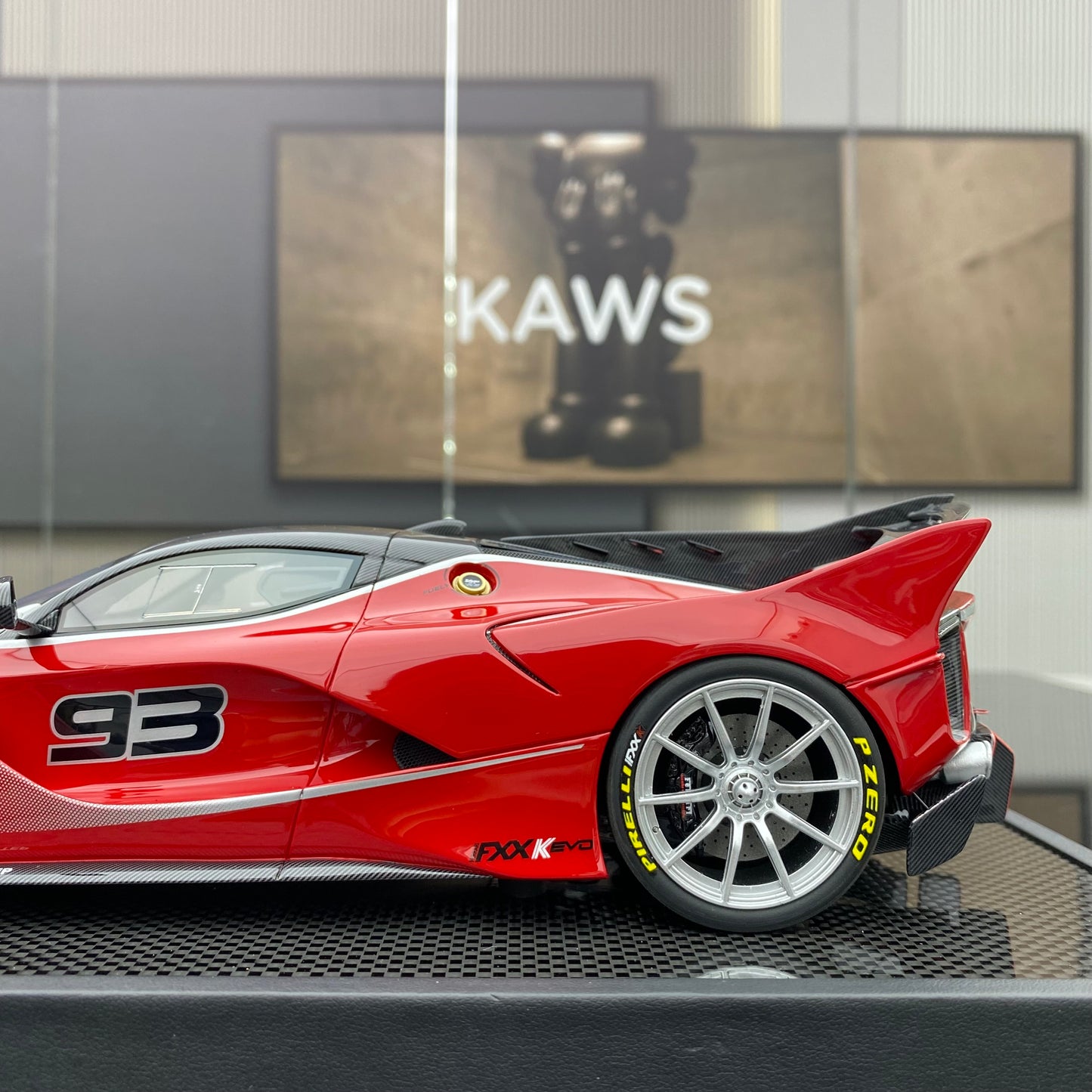RUNNER 1/18 Ferrari FXX K EVO Simulation Car Model Ornaments Gift