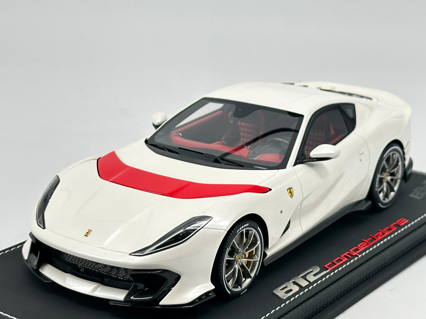 BBR 1/18 Ferrari 812 Competizione Metallic White Simulation Limited Edition Car Model Ornaments