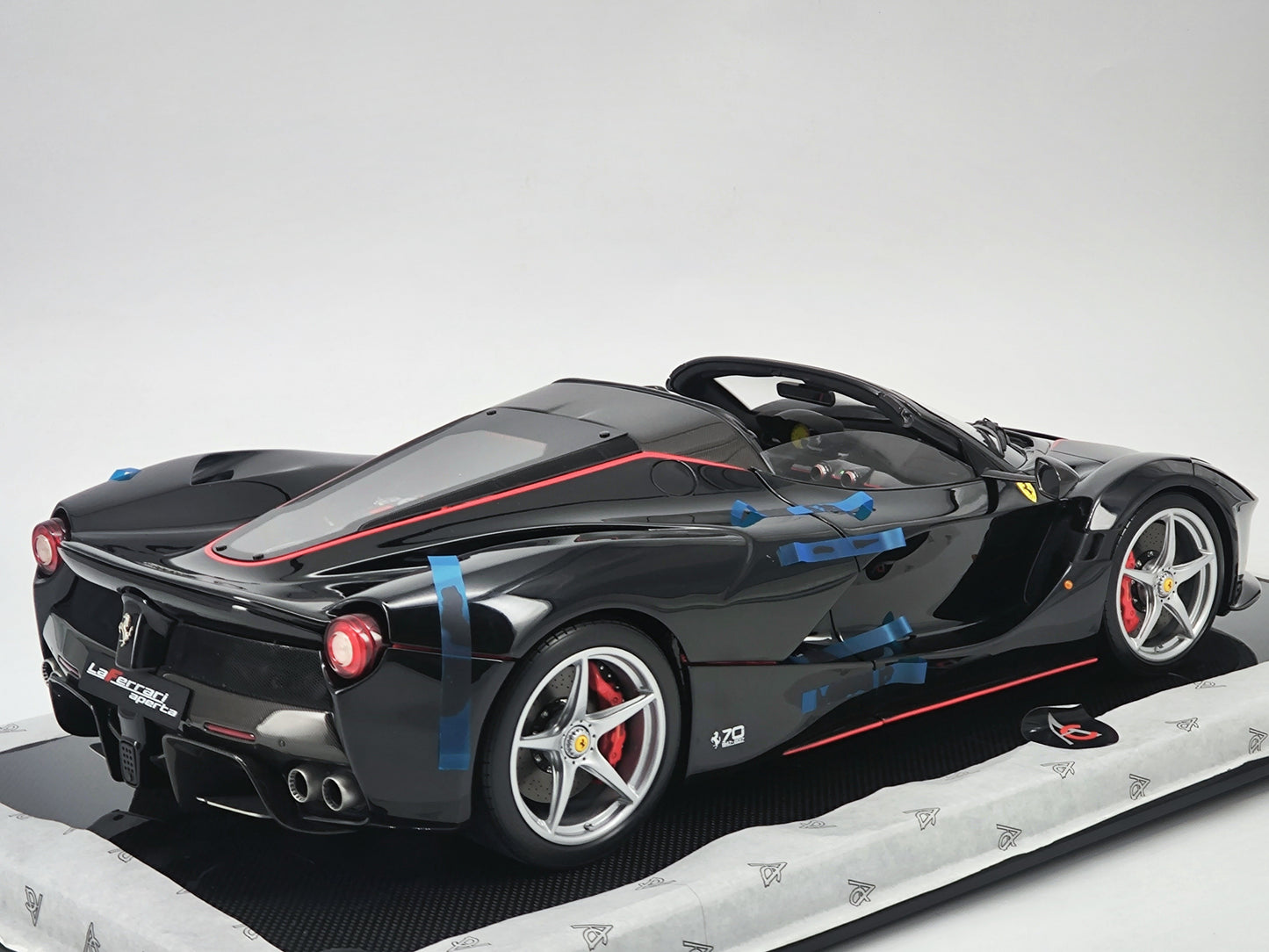 Amalgam 1/8 Ferrari LaFerrari Convertible Black High-end Simulation Car Model Ornaments