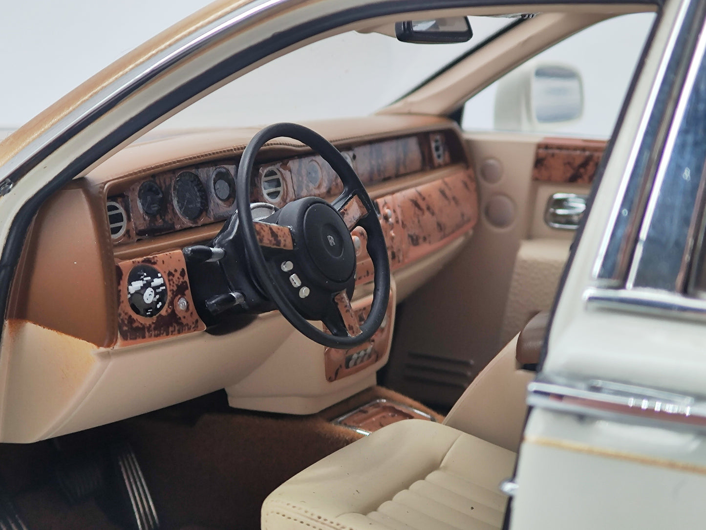 Kyosho 1/18 Rolls-Royce Phantom Peninsula Green Alloy Model Car