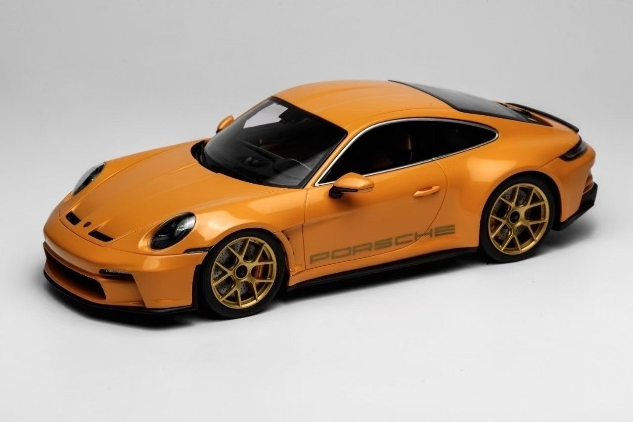 IVY 1/18 Porsche 911 S/T (992) Limited Edition Model Car Ornament