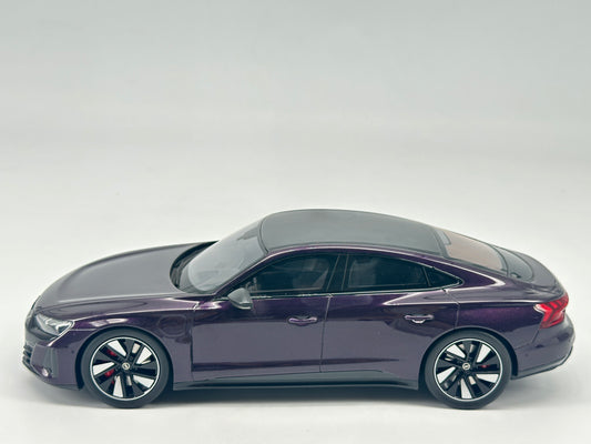 GT Spirit 1/18 Audi RS E-TRON Purple New Energy Vehicle Model Ornaments