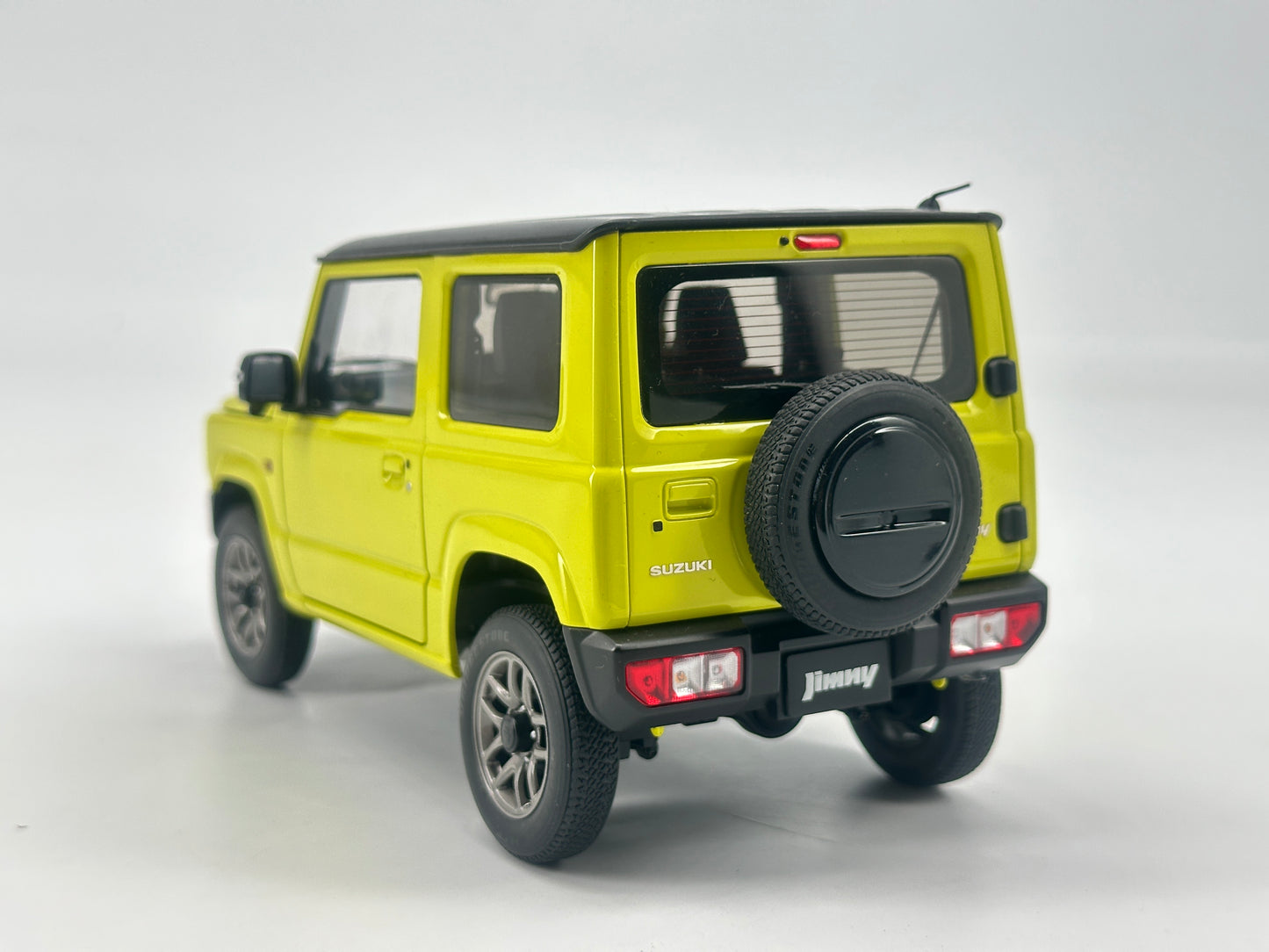 AUTO Art 1/18 Suzuki Jimny 78501 Green Simulation Model Car