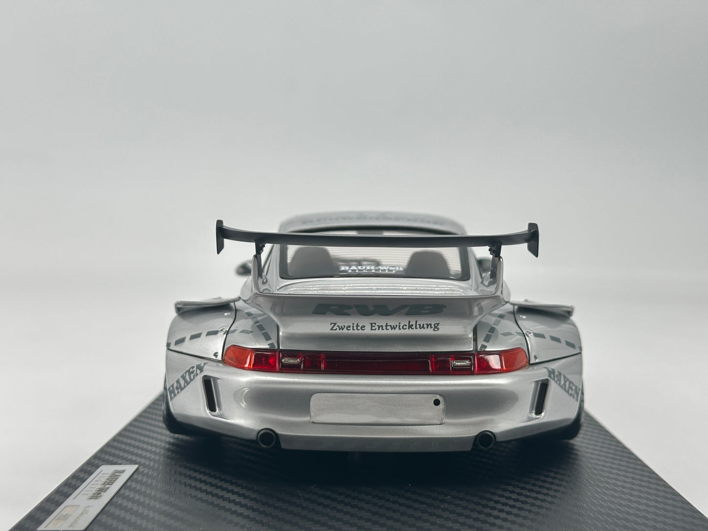 Ignition Model 1/18 Porsche RWB Silver Pig Limited Edition Simulation Car Model Ornaments