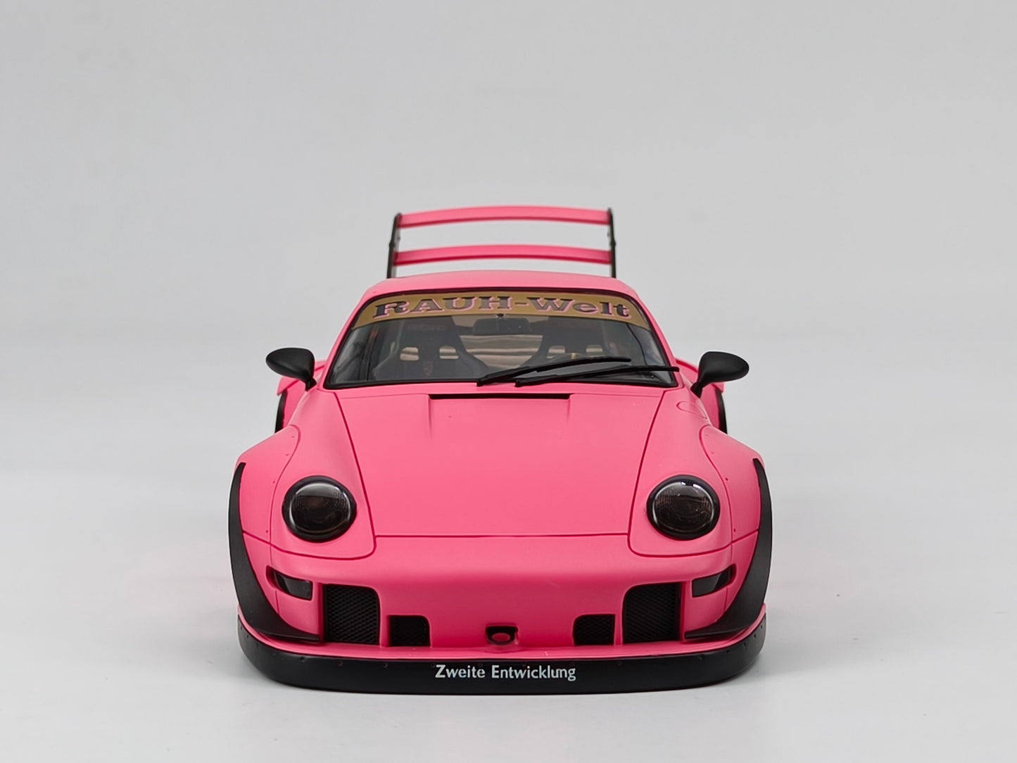 GT Spirit 1/18 Porsche RWB 993 High Tail Matte Powder Simulation Car Model Ornaments