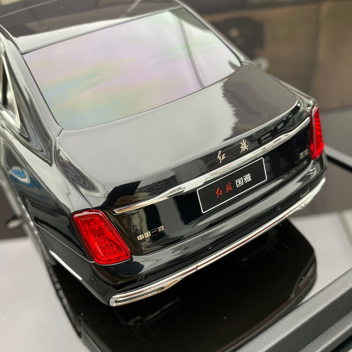 MOTORHELIX 1/18 Hongqi Guoya model limited edition simulation resin car model collection