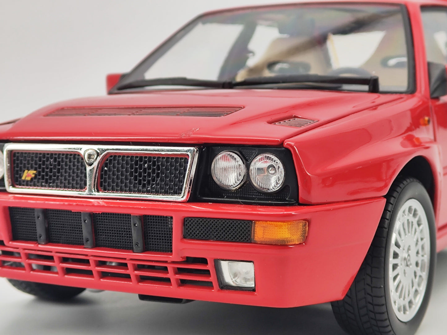 Kyosho 1/18 Lancia delta red alloy simulation model car