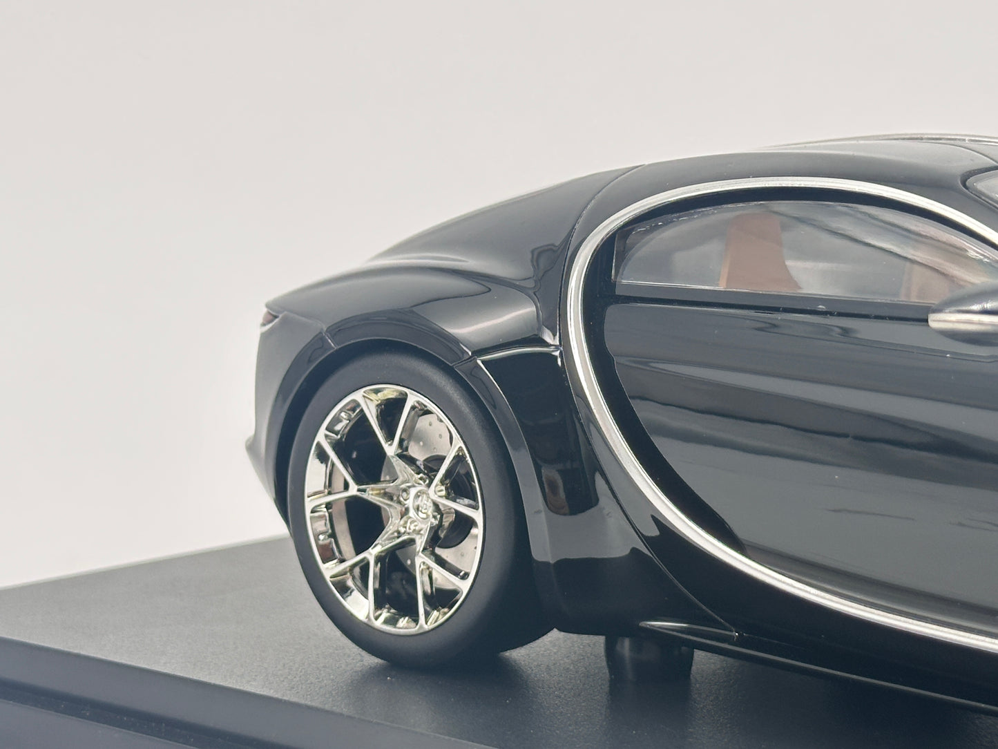 TOPSPEED 1/18 Bugatti Atlantic Concept Nocturne Black Resin Car Model