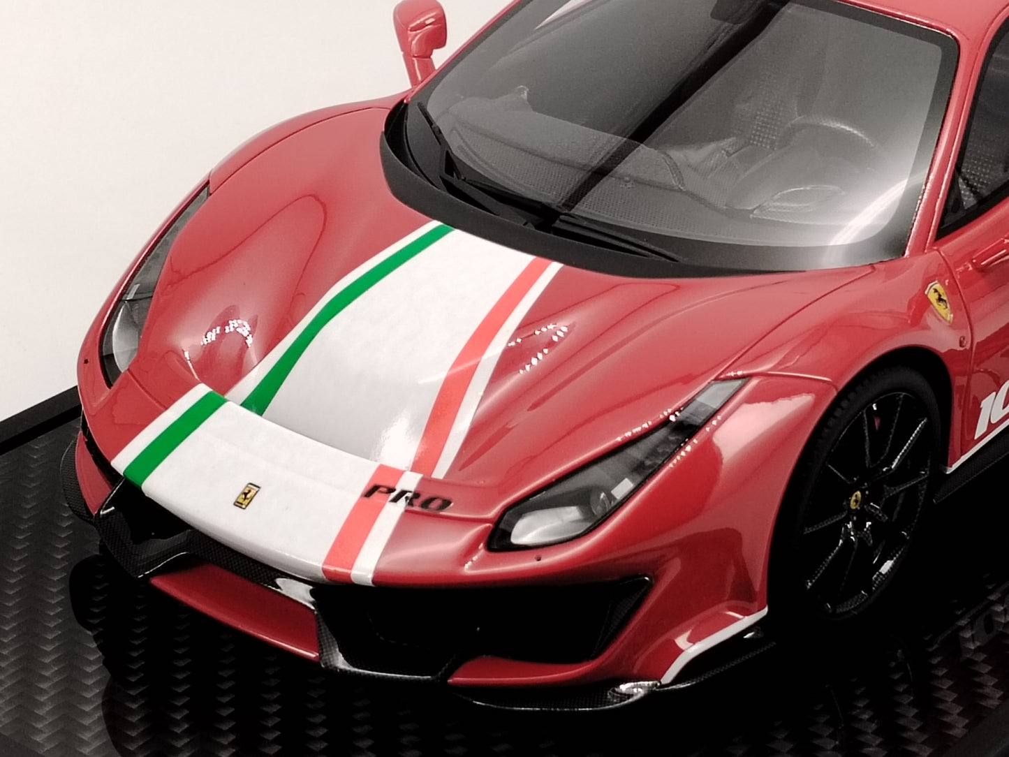 BBR 1/18 Ferrari 488 PISTA PILOTI #108 Red Model Car