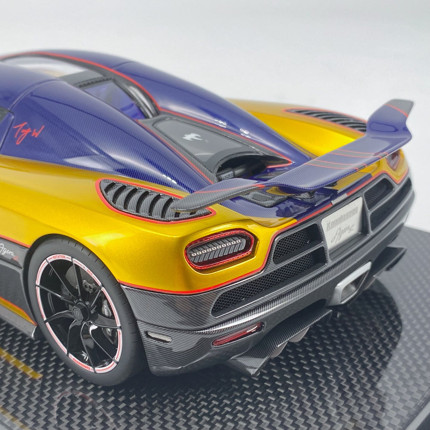 Frontiart 1/18 Koenigsegg Agera R Limited Edition Simulation Car Model Ornaments