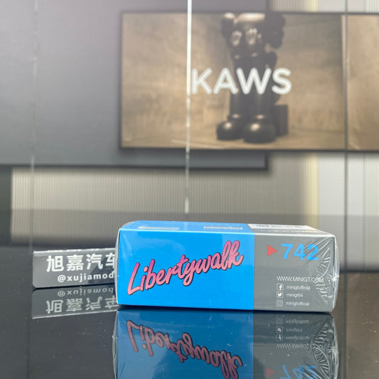 MINIGT 1/64 #742 NISSAN GTR R35 alloy car model