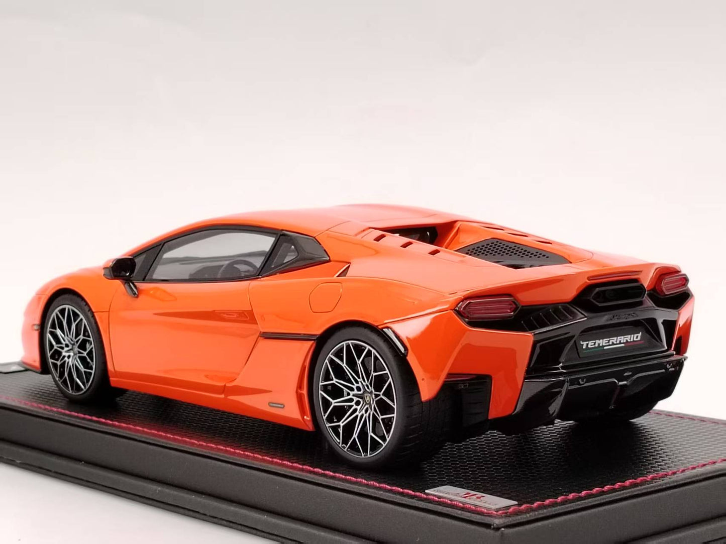 MR 1/18 Lamborghini New Calf Temerario Swift Orange Limited Model LAMBO062C