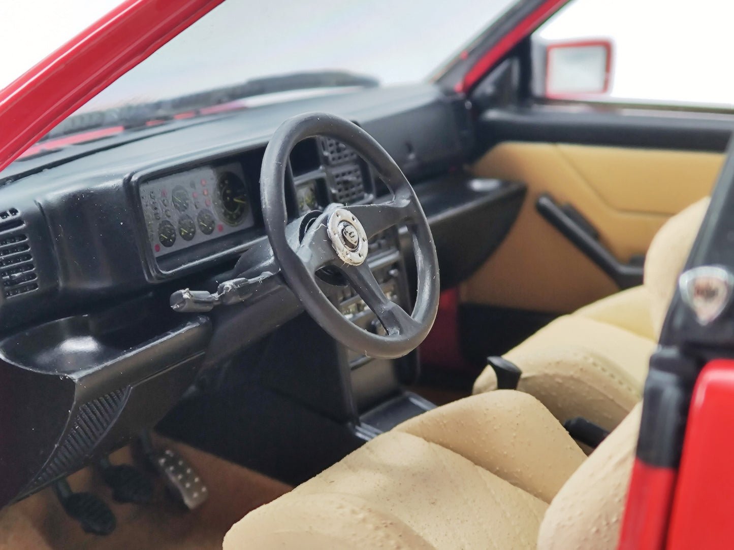 Kyosho 1/18 Lancia delta red alloy simulation model car