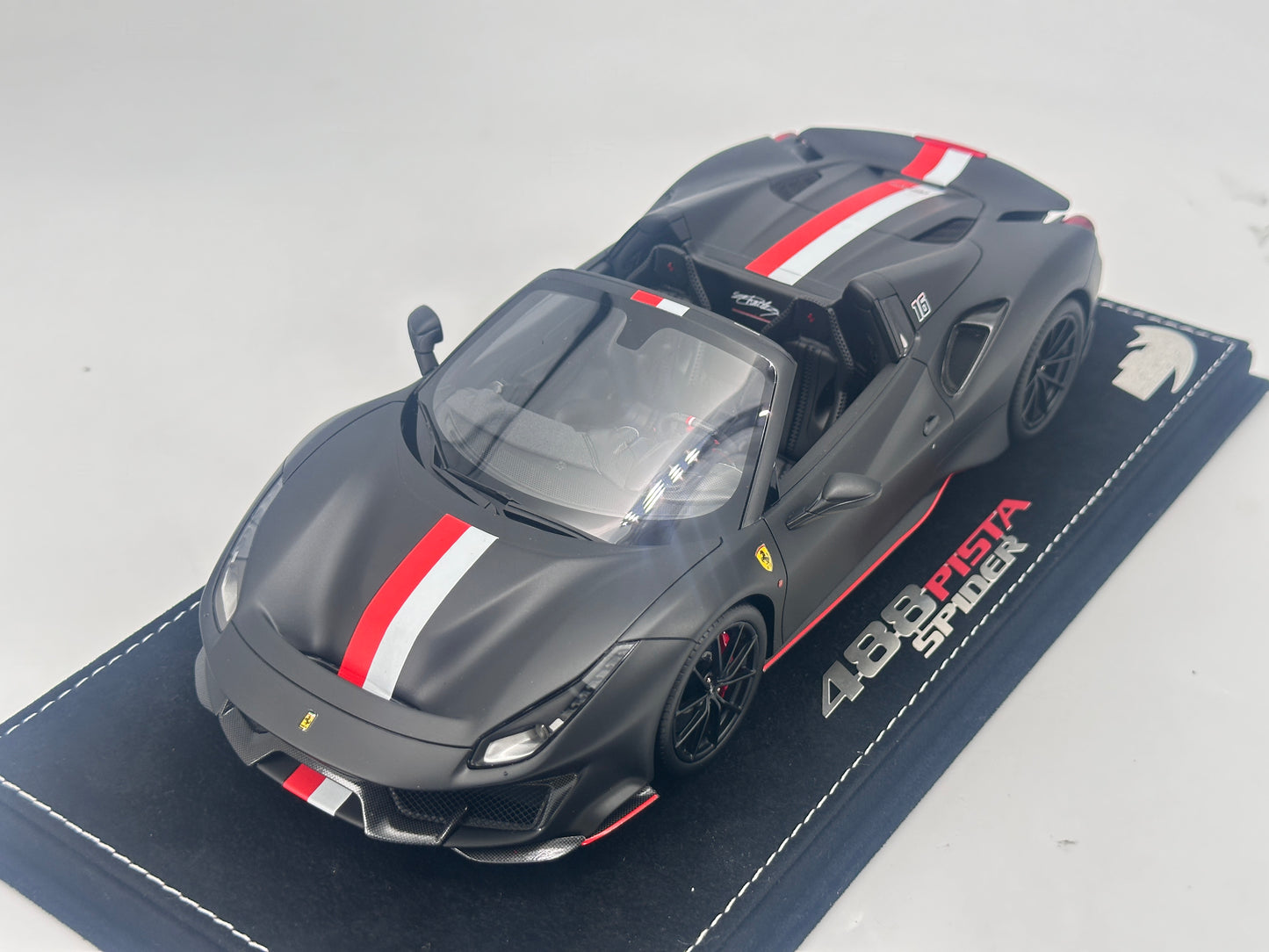 BBR 1/18 Ferrari 488 Pista Spider Red and White Decals, Matte Black Resin High-end Model