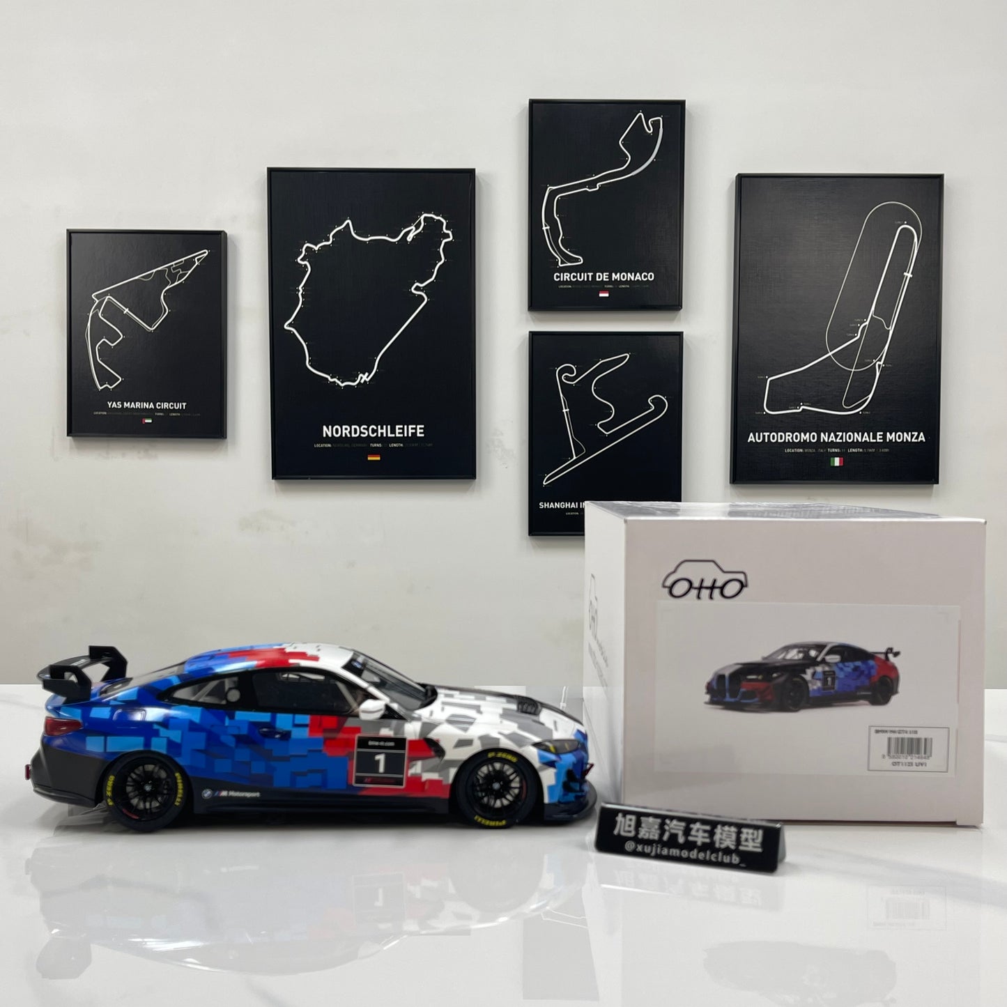 OTTO 1/18 BMW M4 GT4 White/Blue/Black OT1125