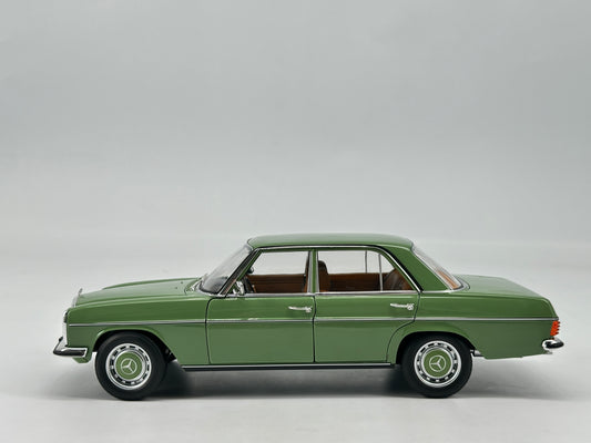 Norev 1/18 Mercedes Benz 200 1982 Light Green Alloy Car Model