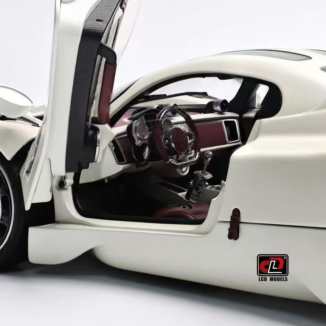 LCD 1/18 Pagani Utopia Alloy Fully Opening Car Model Ornament