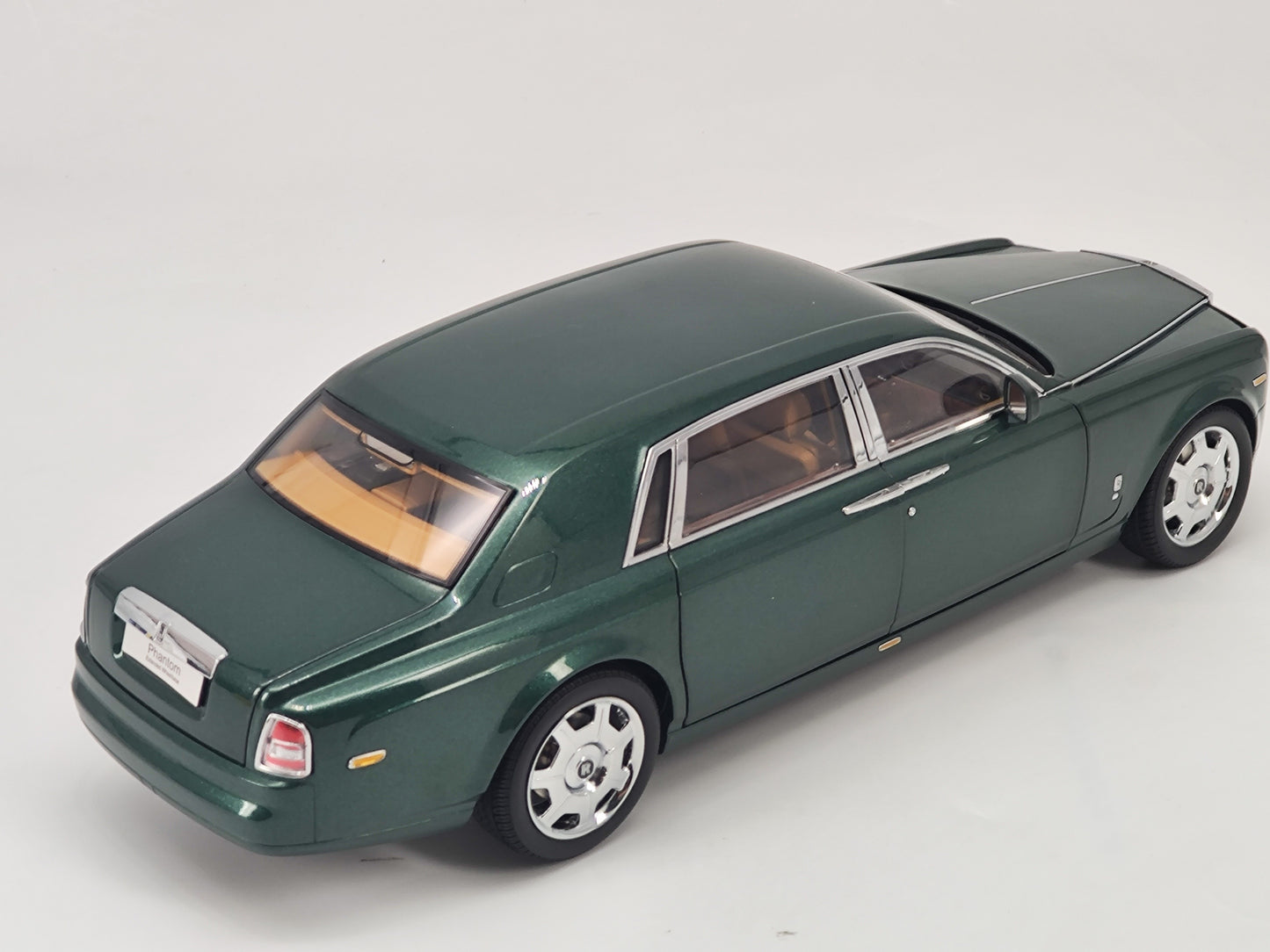 Kyosho 1/18 Rolls-Royce Phantom Peninsula Green Alloy Model Car