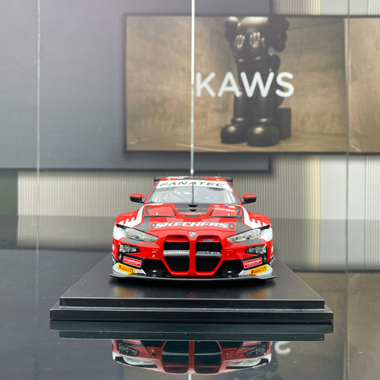SPARK 1/18 BMW M4 GT3 WRT Team 2023 Spa Endurance Race No. 32 Red Paint Simulation Car Model Ornament