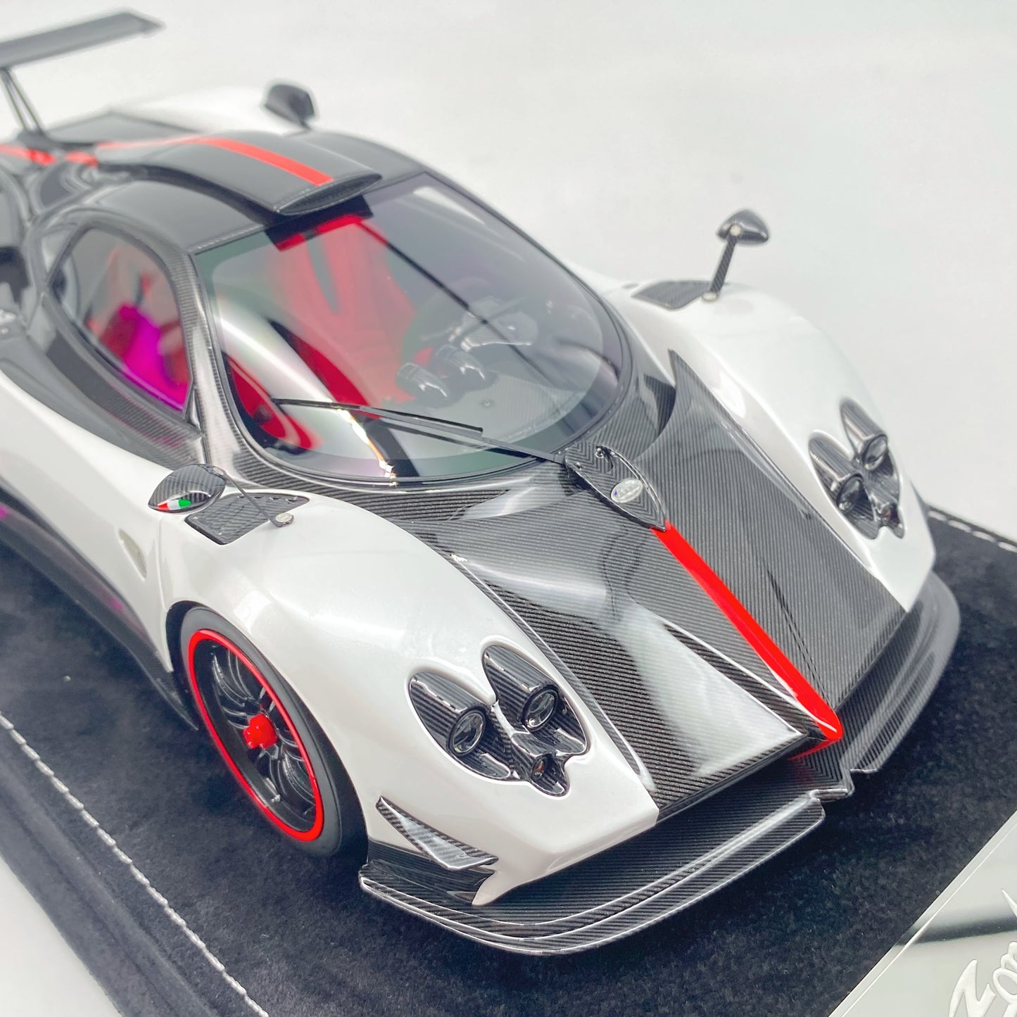 HH Model 1/18 Pagani Zonda Cinque Coupe Limited Edition Model Car