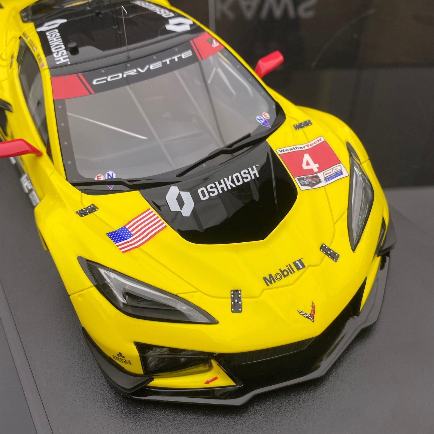 Topspeed 1/18 Chevrolet Corvette GT3.R #4 resin car model ornaments