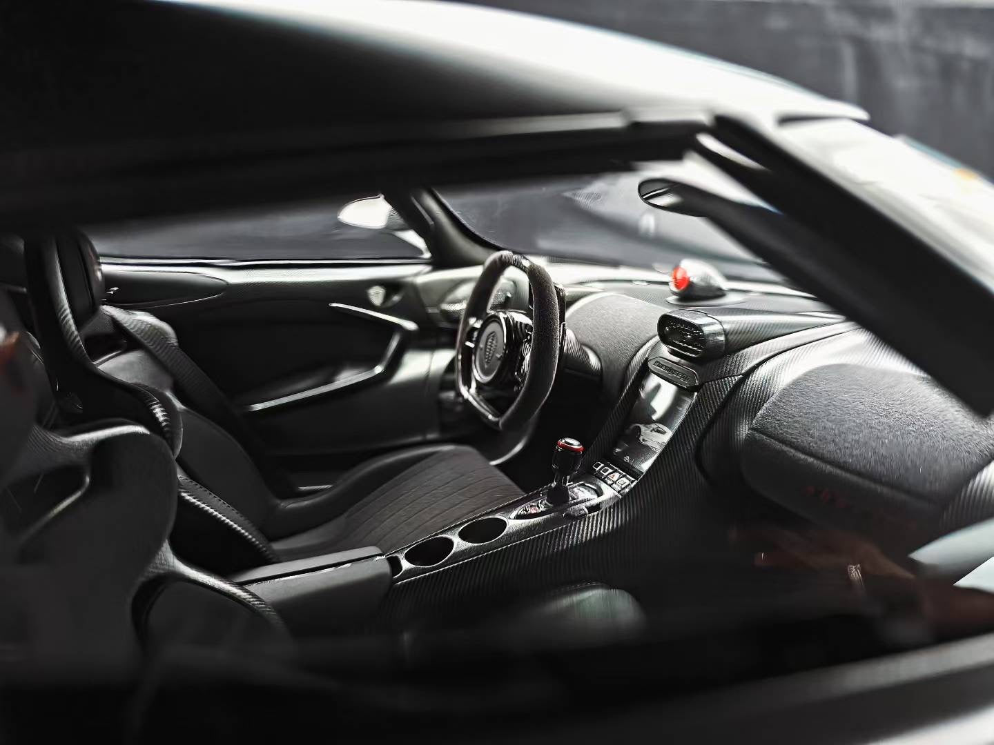Frontiart 1/8 Koenigsegg Jesko Absolut Naked Carbon Edition Limited Model Car Ornament